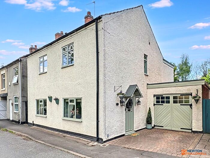 3 Bedroom Detached House For Sale In The Green, The Green, LE67
