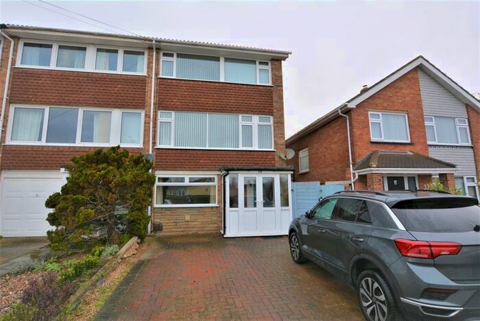 1 Bedroom Flat To Rent In Gunners Road, Shoeburyness, Southend-On-Sea, SS3