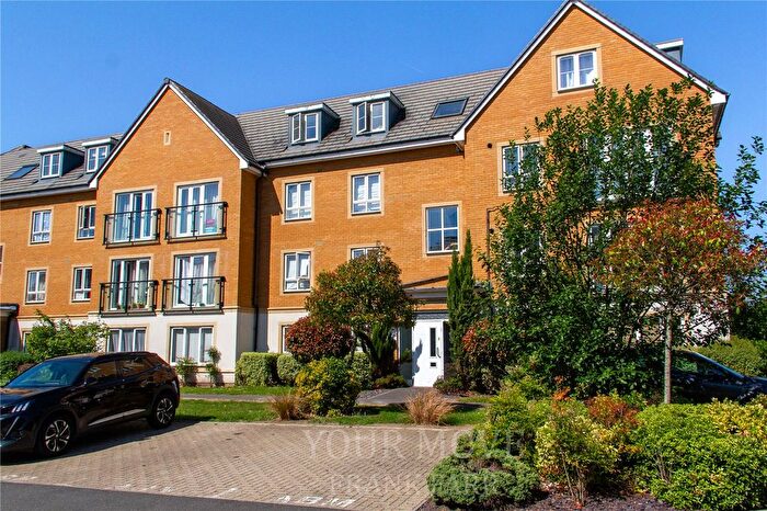 1 Bedroom Flat For Sale In Kenyon Way, Slough, Berkshire, SL3