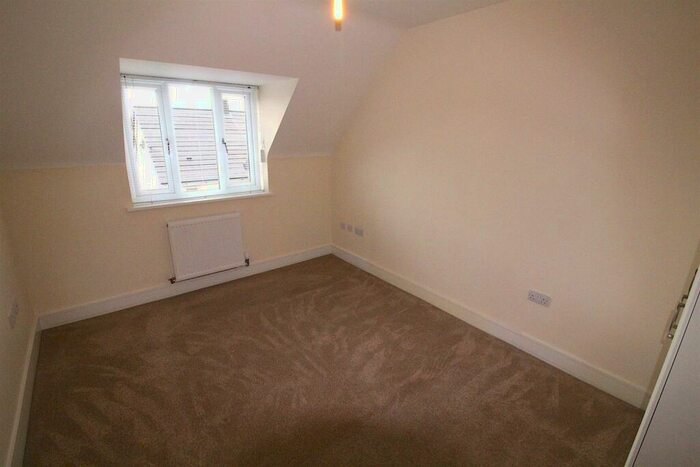 1 Bedroom Apartment To Rent In Tainter Close, Rugby, CV21