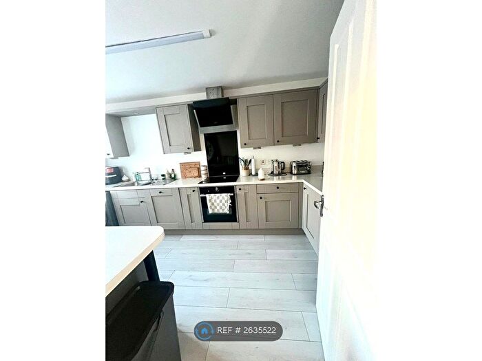 3 Bedroom End Of Terrace House To Rent In Verbena Drive, Billingham, TS23