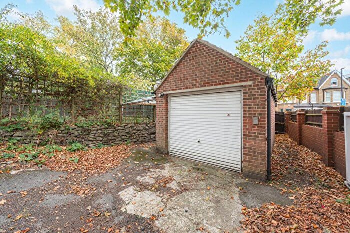 5 Bedroom House To Rent In Glenluce Road, Blackheath, London, SE3
