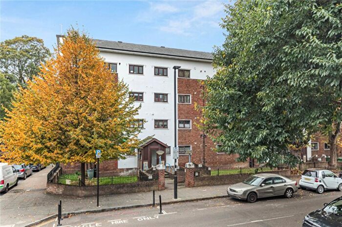 1 Bedroom Apartment For Sale In Ashby Grove, Islington, London, N1