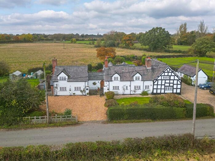 4 Bedroom Semi-Detached House For Sale In The Cottage, Barbers Lane, Antrobus, Northwich, CW9