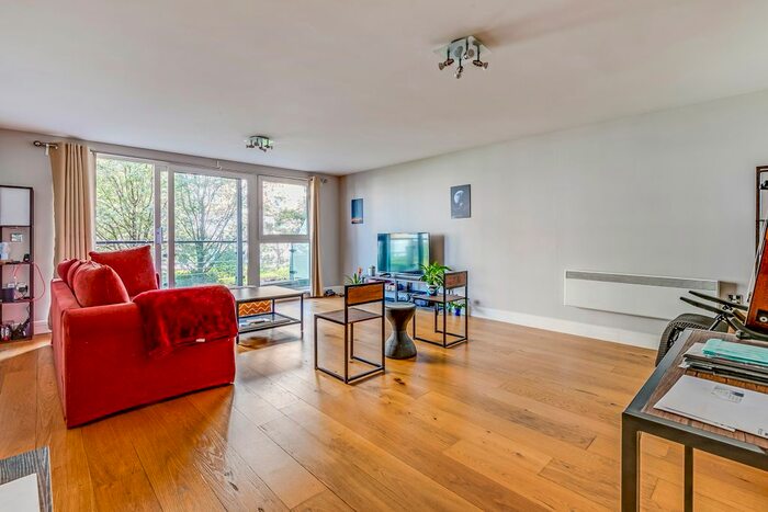2 Bedroom Flat To Rent In Smugglers Way, London, SW18