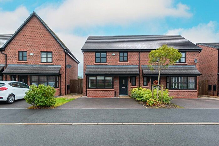 3 Bedroom Semi-Detached House To Rent In Lancashire Way, Bolton, BL6