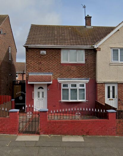 2 Bedroom Semi-Detached House To Rent In Ashdown Road, Farringdon, Sunderland, SR3