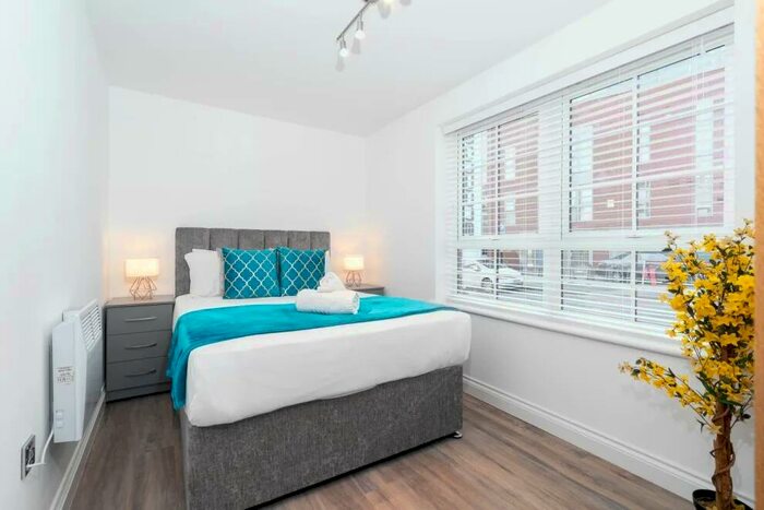 1 Bedroom Flat To Rent In Camden Street, Birmingham, B1