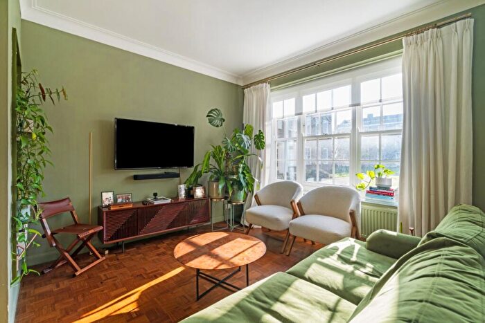 2 Bedroom Flat To Rent In Vanbrugh Fields Parkside, SE3