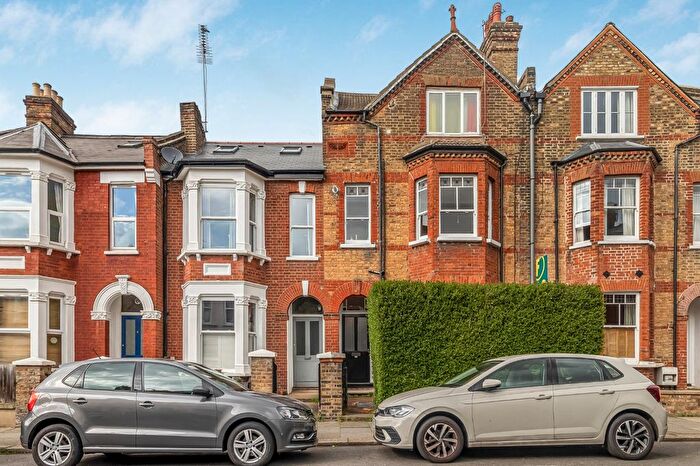 2 Bedroom Property For Sale In Ingham Road, London, NW6