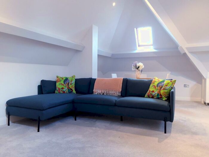 2 Bedroom Flat To Rent In Park Road, Birmingham, B13