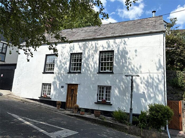 3 Bedroom Detached House For Sale In Angel Hill, Launceston, Cornwall, PL15
