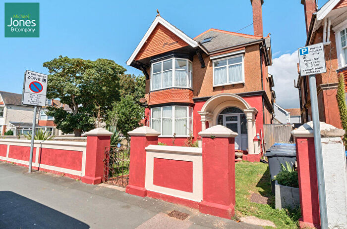 Flat To Rent In Church Walk, Worthing, West Sussex, BN11
