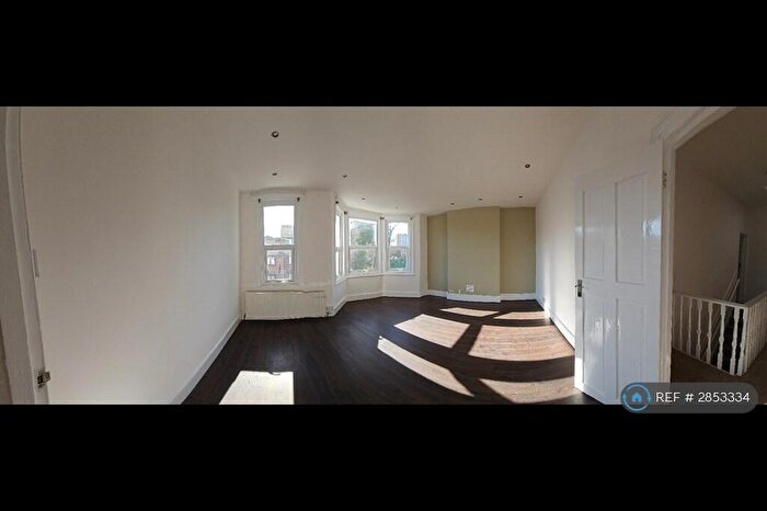 2 Bedroom Maisonette To Rent In Lodge Road, Croydon, CR0