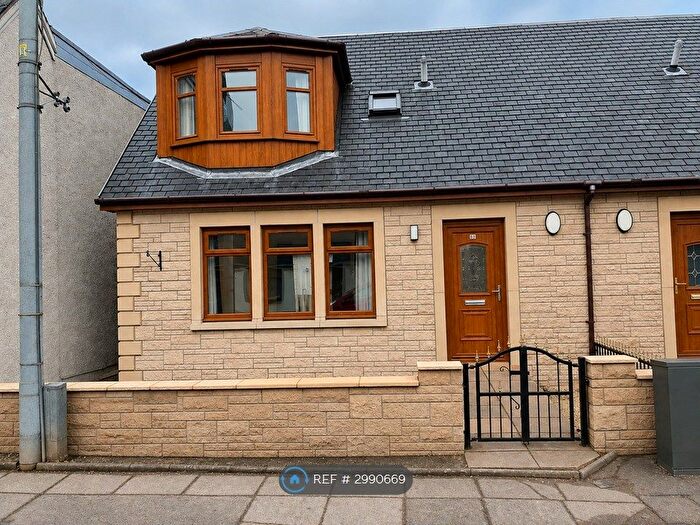 3 Bedroom Semi Detached House To Rent In New St, Larkhall, ML9