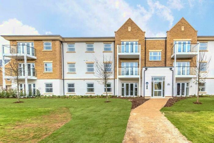 2 Bedroom Flat To Rent In Roper Crescent, Sunbury-On-Thames, TW16