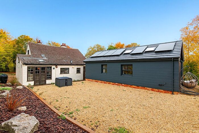 2 Bedroom Cottage To Rent In Baldock Road, Royston, SG8