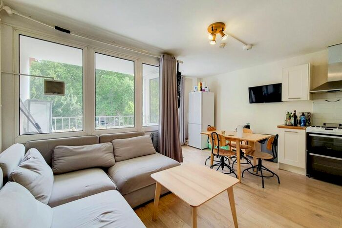 4 Bedroom Maisonette To Rent In Crowndale Road, Camden Town, London, NW1