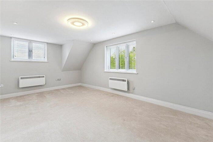 5 Bedroom Detached House For Sale In Sandy Lane, Chobham, Surrey, GU24
