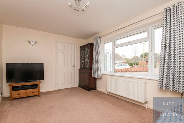 2 Bedroom Bungalow For Sale In Solar Crescent, Exeter, EX4