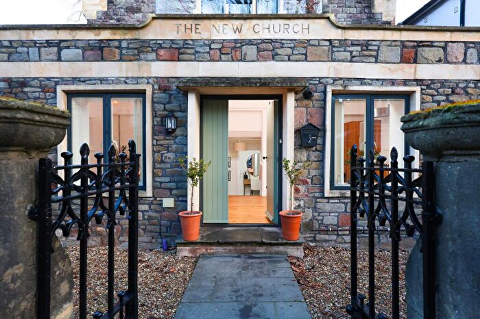 2 Bedroom Flat For Sale In Cranbrook Road, Bristol, BS6