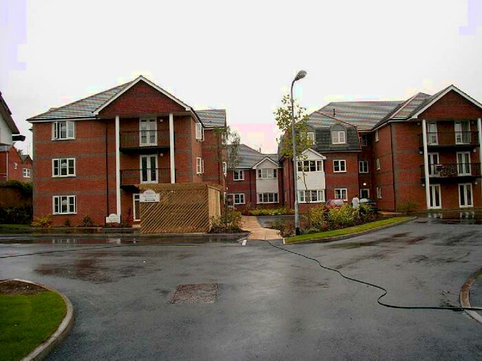 2 Bedroom Apartment To Rent In Farringdon Court, Erleigh Road, Reading, RG1