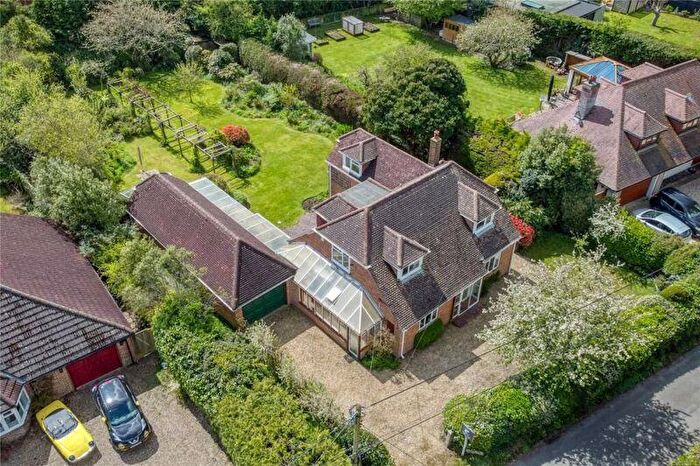4 Bedroom Detached House To Rent In Hundred Lane, Lymington, SO41
