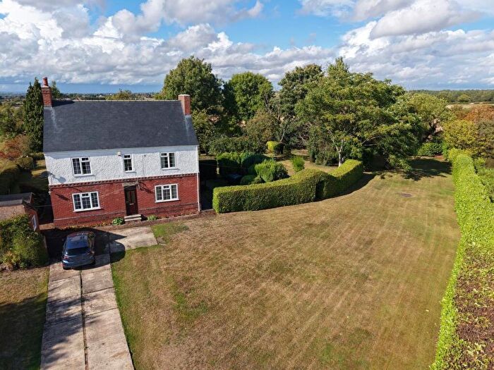 4 Bedroom Detached House For Sale In Mansfield Road, Underwood, NG16