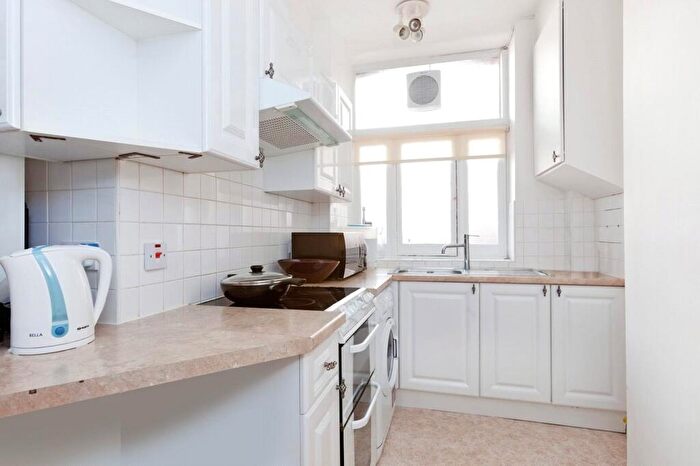 2 Bedroom Apartment To Rent In Grove End House, Grove End Road, St Johns Wood, London, NW8
