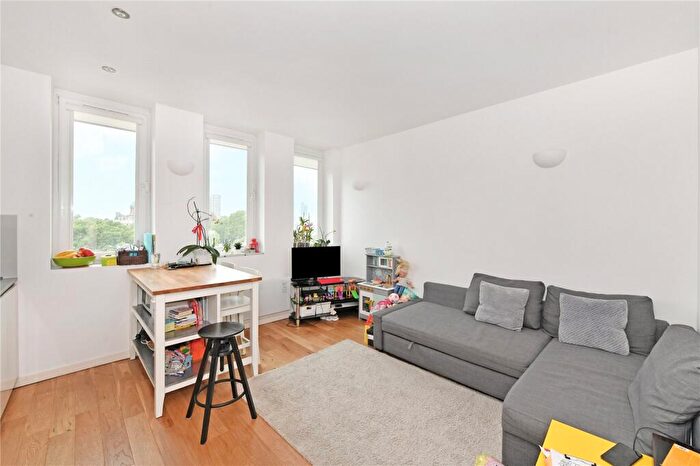 1 Bedroom Apartment To Rent In Canning Road, Stratford, London, E15