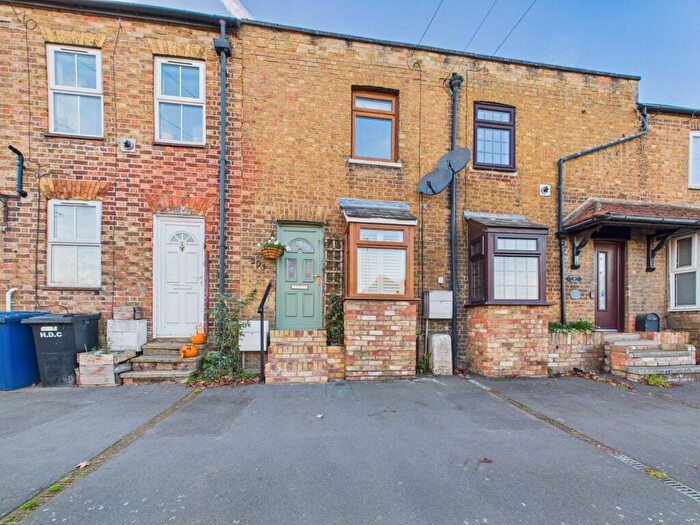 2 Bedroom Cottage For Sale In Great North Road, Eaton Socon, St. Neots, PE19