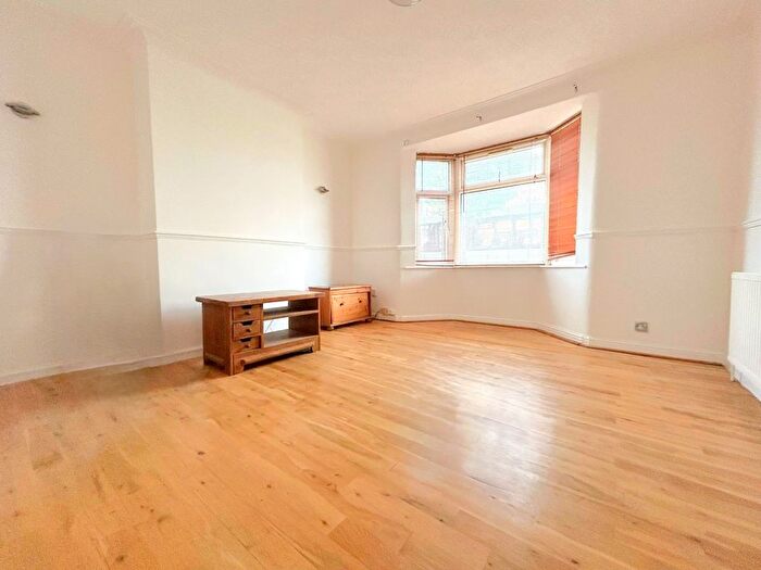 3 Bedroom Property To Rent In Fernbank Avenue, Wembley, HA0