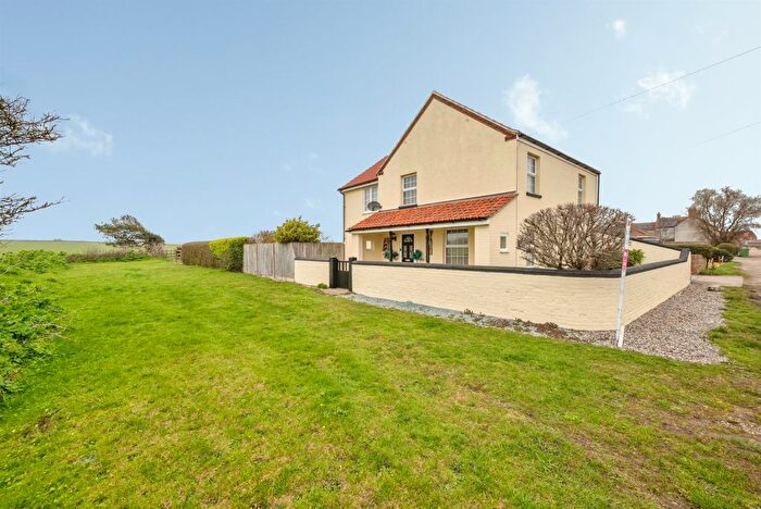 4 Bedroom Detached House For Sale In Kimberley Road, Bacton, Norwich, NR12