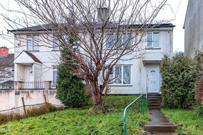 3 Bedroom Semi Detached House For Sale In Satchfield Crescent, Henbury, Bristol, BS10