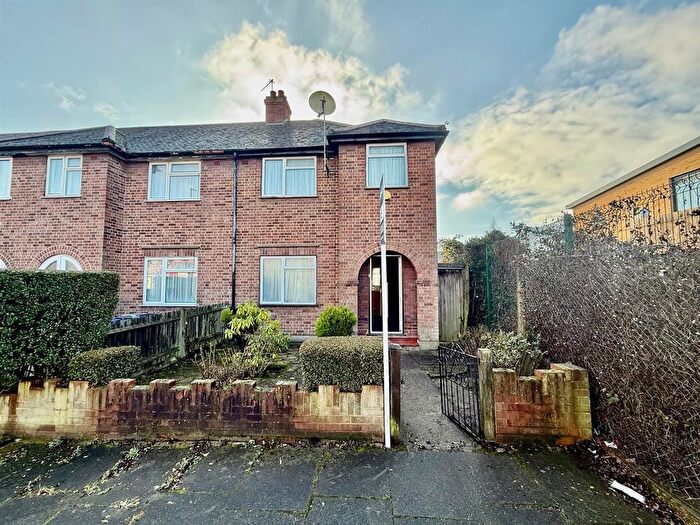 3 Bedroom End Terrace House For Sale In Ruislip Road, Greenford, UB6