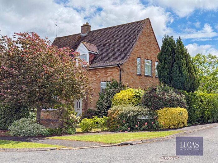 3 Bedroom Detached House For Sale In Fairfield Road, Isham, Kettering, NN14