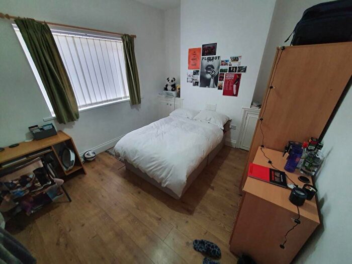 6 Bedroom House To Rent In Flora Street, Cathays, Cardiff, CF24