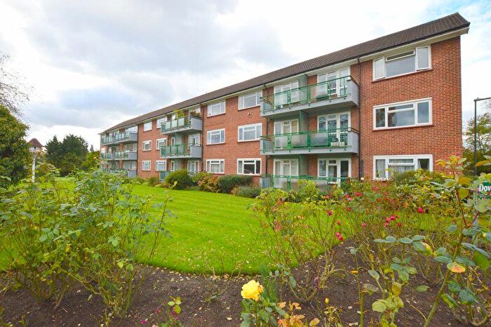 1 Bedroom Apartment To Rent In Dove Park, Hatch End, HA5