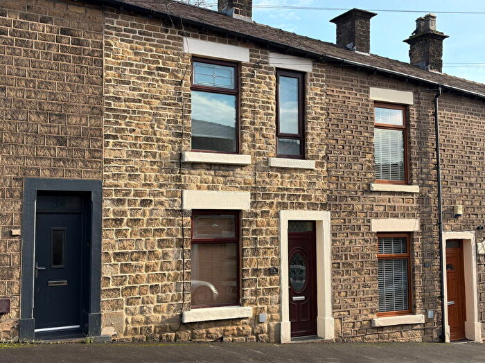3 Bedroom Terraced House For Sale In King Street, Hollingworth, SK14