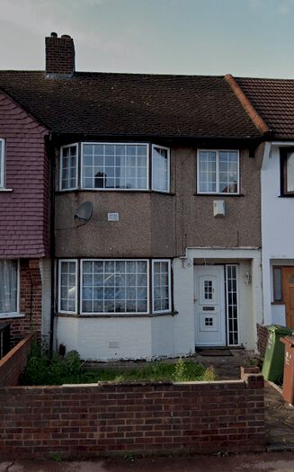 3 Bedroom Terraced House To Rent In Dagenham, Essex, RM10