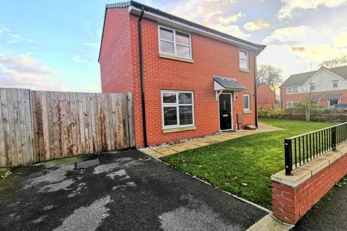 3 Bedroom Semi-Detached House To Rent In Woodpecker Road, Manchester, M21