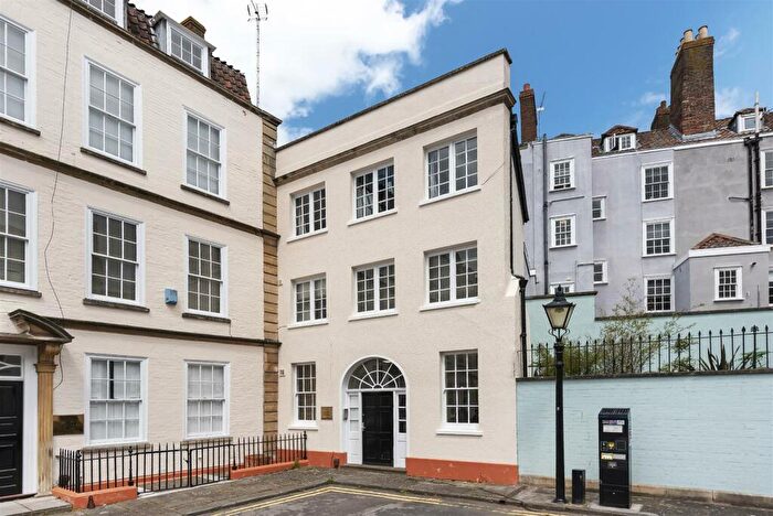 1 Bedroom Flat For Sale In Orchard Street, Bristol, BS1