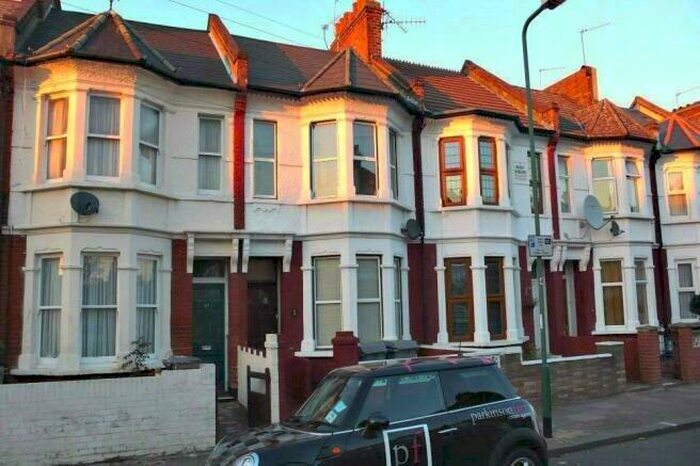 4 Bedroom Terraced House To Rent In Balmoral Road, Willesden, NW2