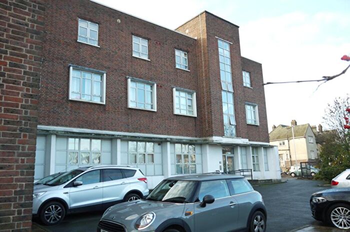 1 Bedroom Flat To Rent In Ripple Road, Barking, IG11
