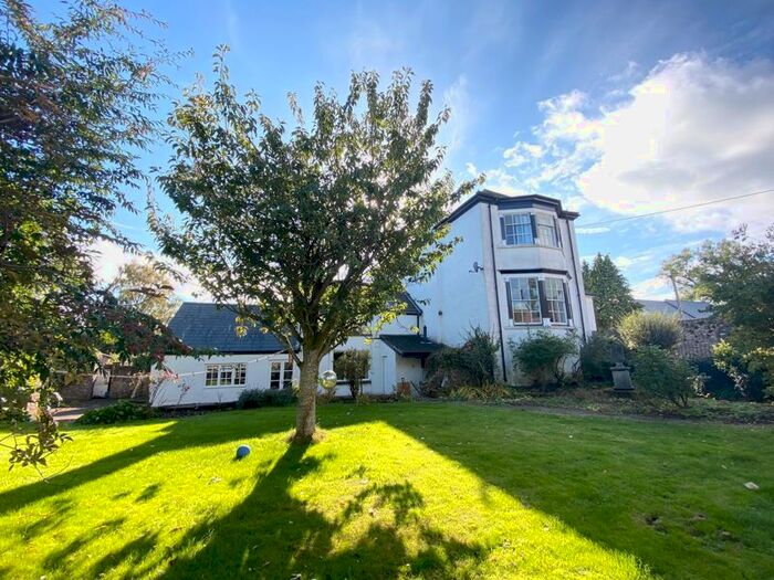 5 Bedroom Property For Sale In The Cotlands, Trelleck, Monmouth, NP25