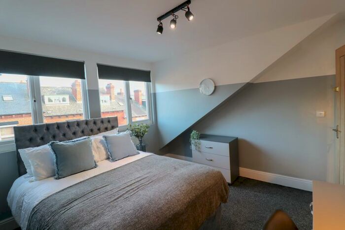 4 Bedroom Terraced House To Rent In Carberry Place, Leeds, West Yorkshire, LS6