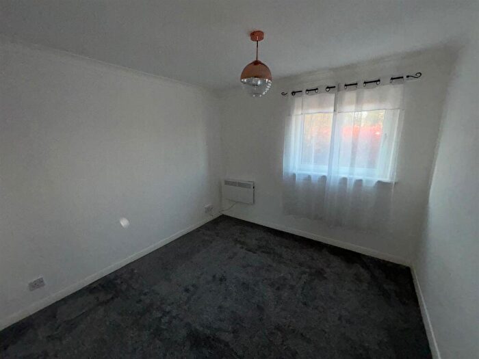 1 Bedroom Flat To Rent In Barclay Road, Motherwell, ML1