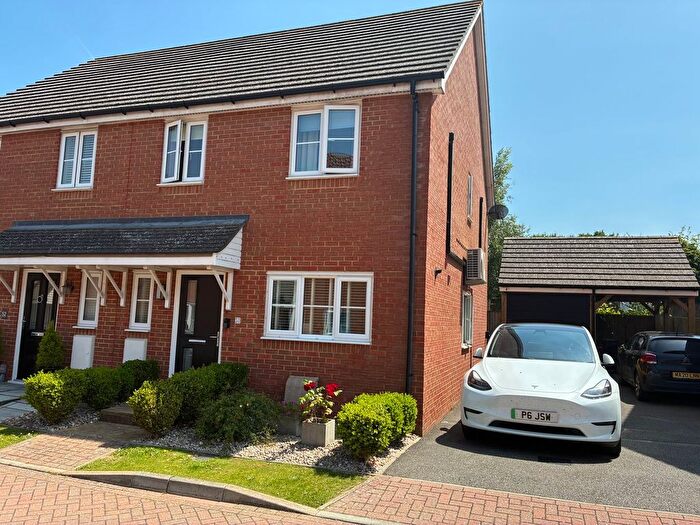 3 Bedroom Semi Detached House For Sale In Arable Drive, Whitfield, Dover, CT16