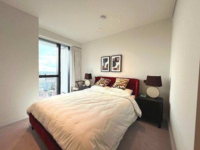 3 Bedroom Flat To Rent In Apartment, River Park Tower, Nine Elms Lane, London, SW8