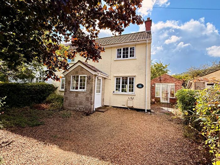 3 Bedroom Semi Detached House For Sale In Innicks Close, Ubley, BS40